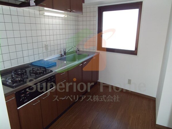 コロネード春日の物件内観写真